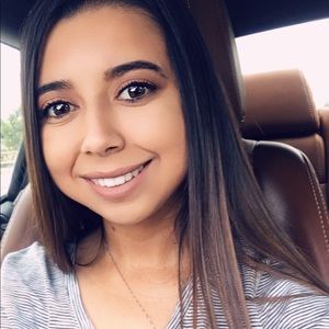 Meet your Posher, Erica